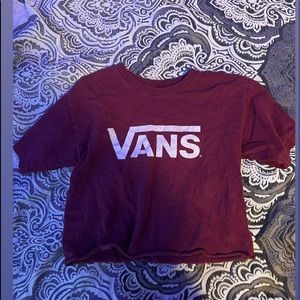 cropped maroon vans shirt